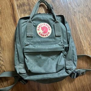 Fjällräven Kanken Mini Backpack